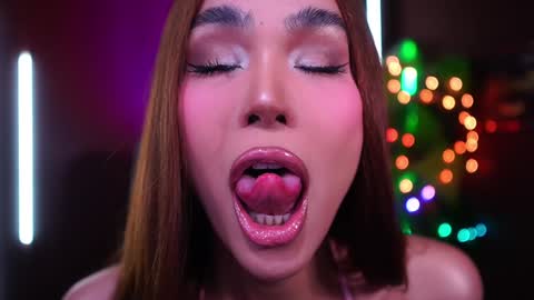 Anne online show from 6, 11, 2025