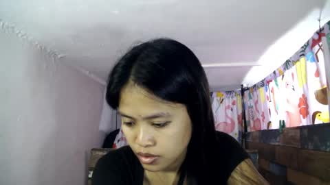 xgurlxlaloox online show from 8, 5, 2026