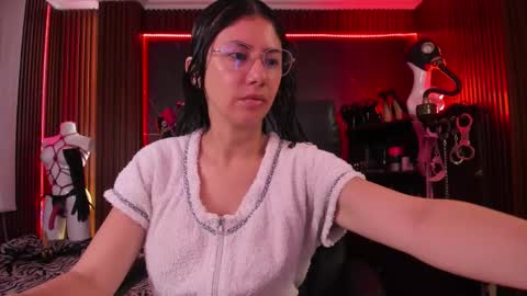 XiaQueen   I M online show from 17, 10, 2025