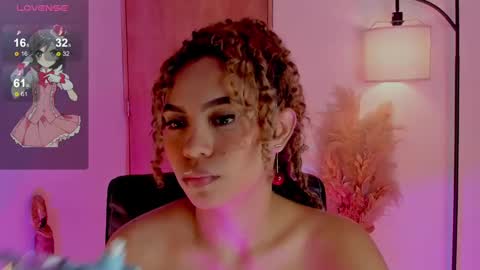 Snapshot of ximena_sotto1 chatting on 1, 3, 2025 camila online show from 1, 3, 2025