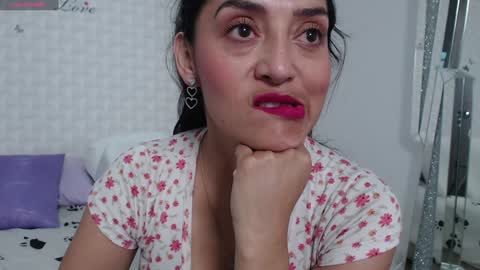 ximena suarez online show from 25, 1, 2025