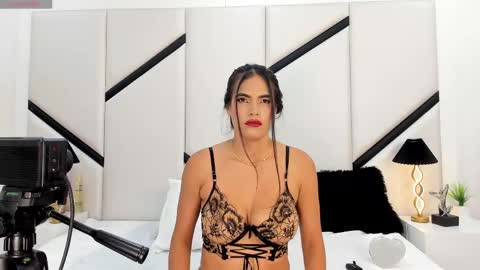 ximenacosta online show from 4, 5, 2026