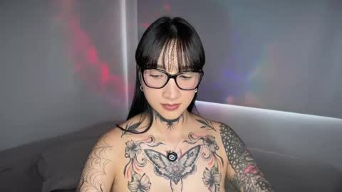 xisisxx online show from 7, 5, 2026