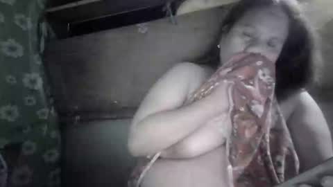 xjuicytits online show from 10, 4, 2026