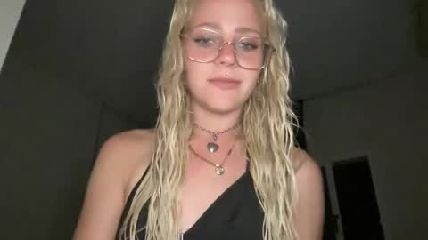 xkatanakiki online show from 18, 4, 2026