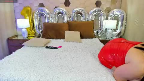 Snapshot of xlindamilfx chatting on 3, 8, 2026 Linda online show from 3, 8, 2026