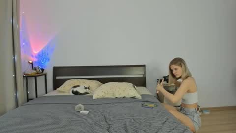 Chloe online show from 30, 11, 2025