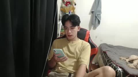 Snapshot of xluminous chatting on 12, 3, 2026 MIKAEL online show from 12, 3, 2026