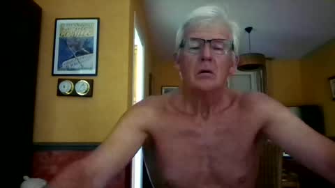 Snapshot of xmaeg3 chatting on 8, 7, 2026 xmaeg3 online show from 8, 7, 2026