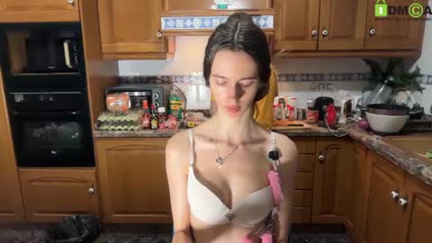 Snapshot of xmaskedgirl888 chatting on 16, 7, 2026 Extreme Couple online show from 16, 7, 2026