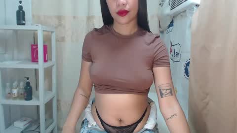 Snapshot of xmaxie_ chatting on 26, 4, 2026 Maxie online show from 26, 4, 2026