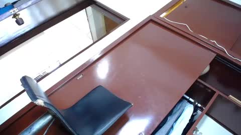 Snapshot of xmissinchesxx chatting on 31, 12, 2024 Danny M online show from 31, 12, 2024