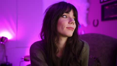 Bella Bondai online show from 20, 1, 2025