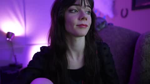 Bella Bondai online show from 2, 2, 2025