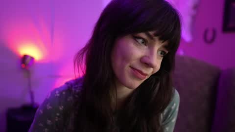 Bella Bondai online show from 12, 2, 2025