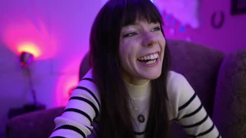 Bella Bondai online show from 19, 2, 2025