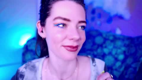 Bella Bondai online show from 10, 9, 2025