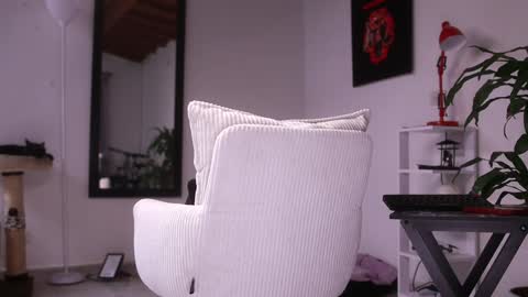   online show from 6, 2, 2025