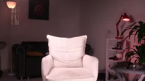   online show from 16, 2, 2025