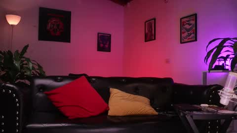   online show from 12, 3, 2025