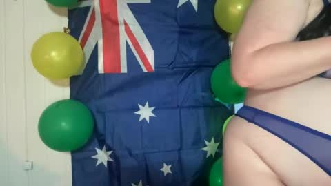 xopeachybaby online show from 3, 7, 2026