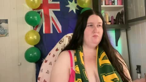 xopeachybaby online show from 5, 7, 2026