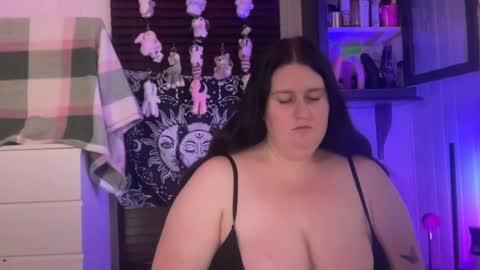 xopeachybaby online show from 1, 8, 2026