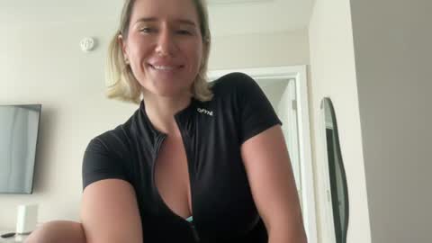jenn online show from 15, 6, 2026