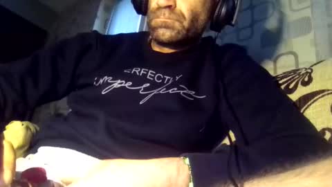 xploid1982 online show from 10, 12, 2024