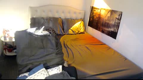 Snapshot of xqueenyasiandomcumx chatting on 25, 7, 2026 address me as QUEEN NINA A Little Bit of ANGELIC FACE with a Wild Demonic Side online show from 25, 7, 2026