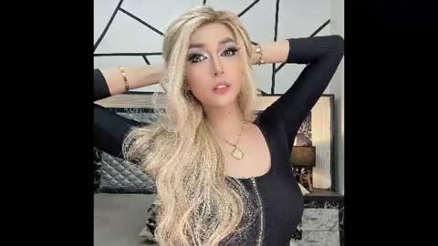 xsexysucker online show from 25, 7, 2026