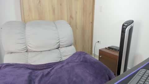 Hellen Sofia instagram hellen5546 online show from 24, 7, 2026