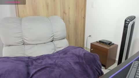 Hellen Sofia instagram hellen5546 online show from 26, 7, 2026
