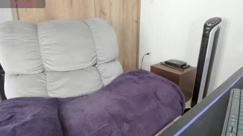 Hellen Sofia instagram hellen5546 online show from 1, 8, 2026