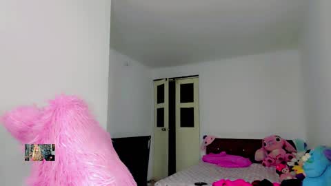 Femboy Exotic online show from 6, 2, 2025