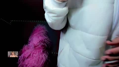 Femboy Exotic online show from 4, 10, 2025