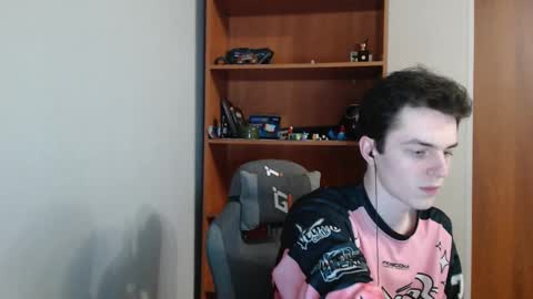 traqqq online show from 6, 10, 2025