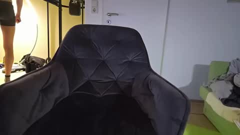 N online show from 1, 1, 2025