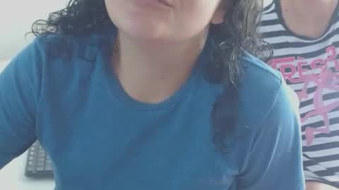 Gabriela and Camila online show from 6, 1, 2025