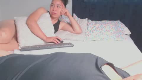 Gabriela and Camila online show from 17, 2, 2025