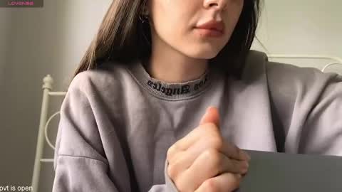 Lily online show from 12, 5, 2026