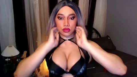 Snapshot of xxcinddyxx chatting on 6, 3, 2025 cinddy online show from 6, 3, 2025