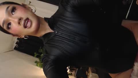 Snapshot of xxgoddessofsatisfactionxx chatting on 23, 10, 2025 Sophie online show from 23, 10, 2025