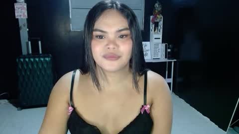 Kylie Smith online show from 10, 11, 2025