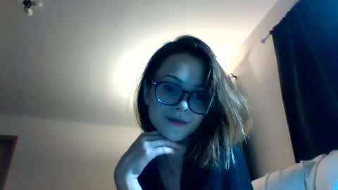 Snapshot of xxlily_monroexx chatting on 18, 9, 2025 xxlily_monroexx online show from 18, 9, 2025