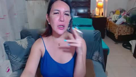 Snapshot of xxmiranda_greyxx chatting on 4, 7, 2026 sexyyanna4u online show from 4, 7, 2026