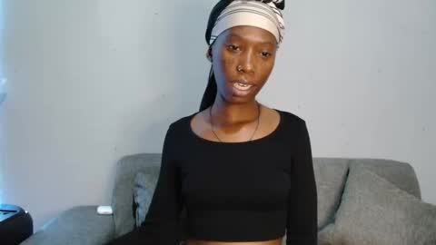 xxsexytalia28 online show from 15, 10, 2025