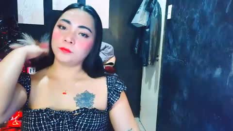 xxslutty kim online show from 11, 4, 2026