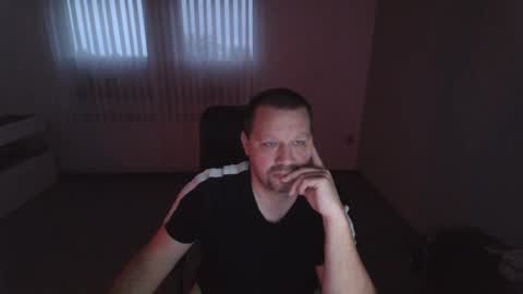 Eddi online show from 11, 12, 2024