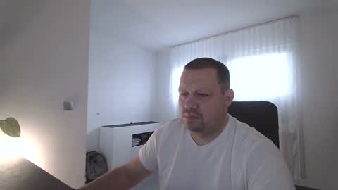 Eddi online show from 27, 12, 2024